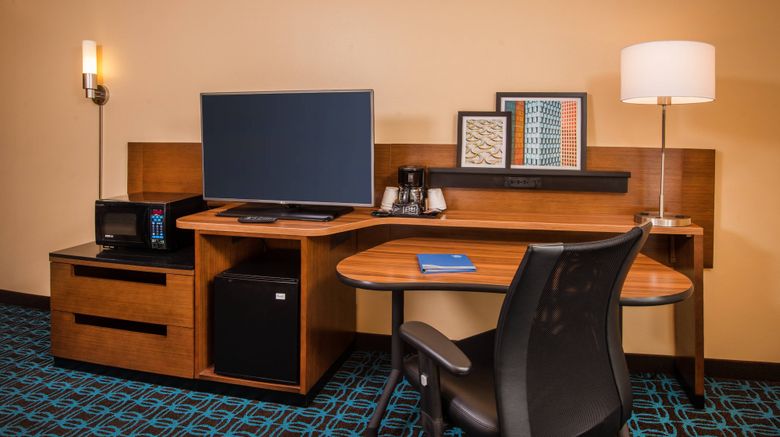 <b>Fairfield Inn & Suites Dulles Chantilly Room</b>. Images powered by <a href="https://www.leonardoworldwide.com/" title="Leonardo Worldwide" target="_blank">Leonardo</a>.