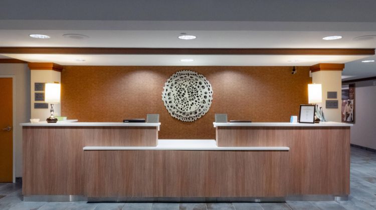 Fairfield Inn & Suites Hazleton Lobby