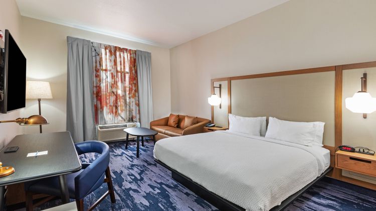 Fairfield Inn & Stes Tulsa Downtown Room