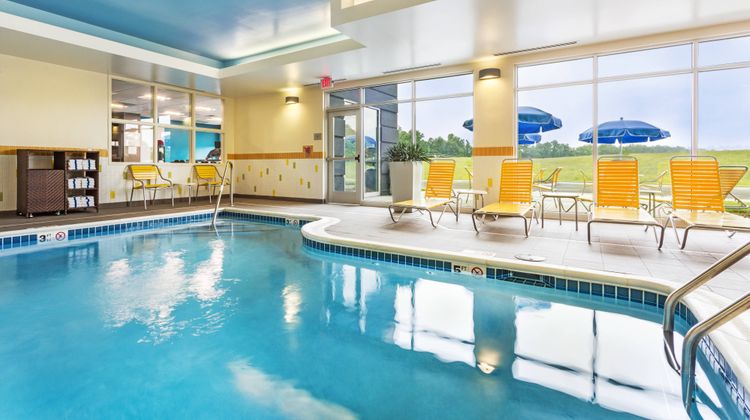 Fairfield Inn & Suites Johnson City Pool