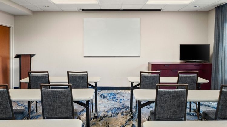 Fairfield Inn & Suites by Marriott Paducah Meeting