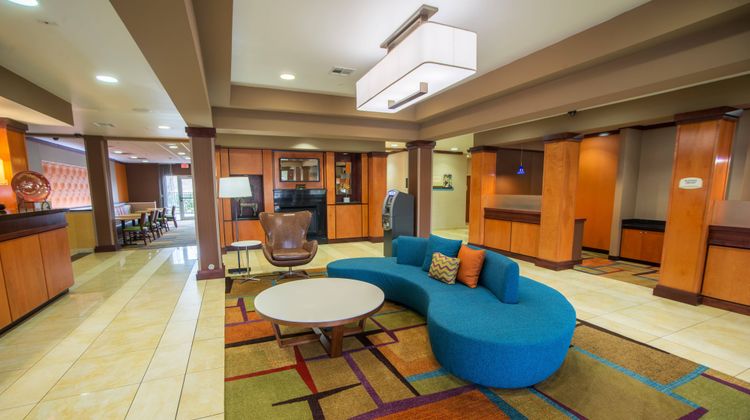 Fairfield Inn & Suites Bartlesville Lobby