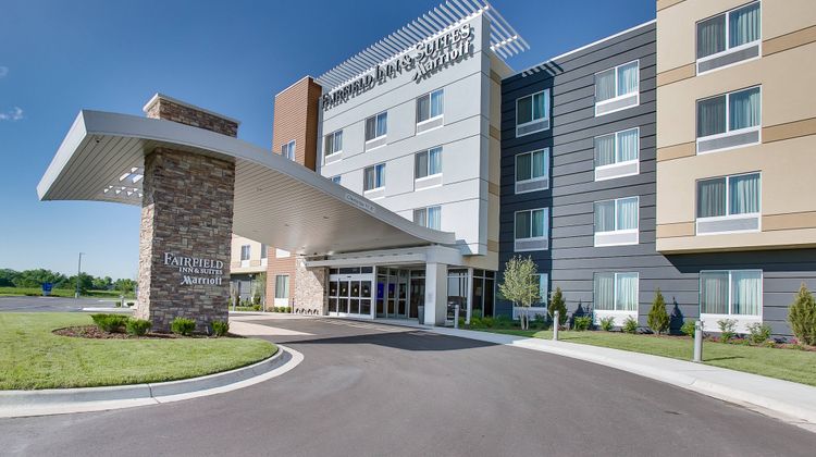 Fairfield Inn & Suites Wichita East Exterior