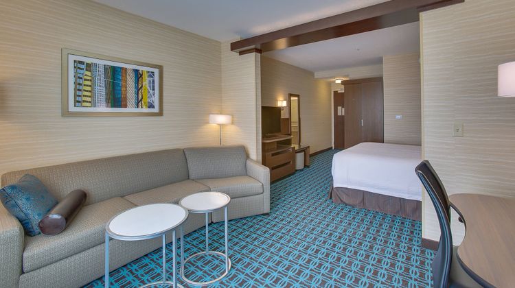 Fairfield Inn & Suites Wichita East Suite