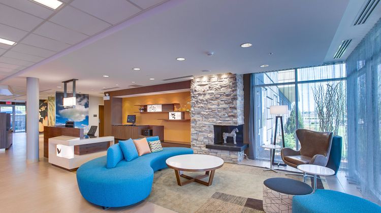 Fairfield Inn & Suites Wichita East Lobby