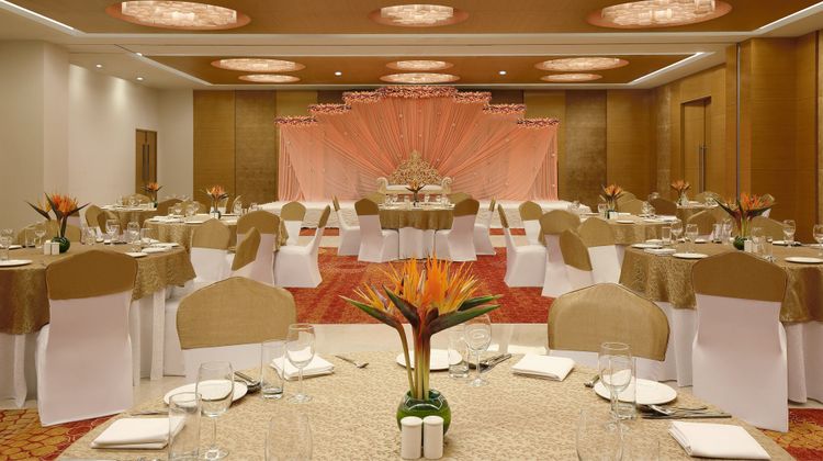 Four Points Hotel & Serviced Apts, Pune Lobby