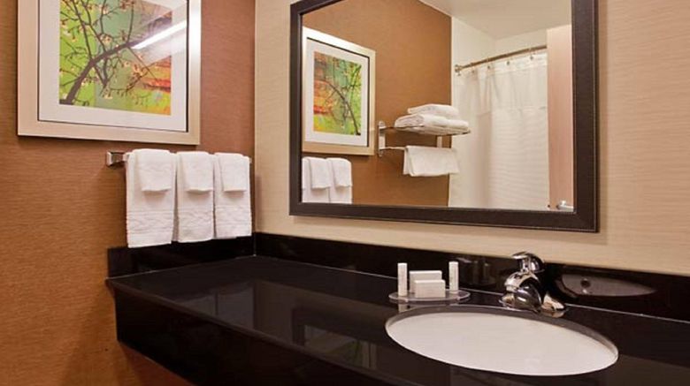 <b>Fairfield Inn & Suites Tulsa Southeast Room</b>. Images powered by <a href="https://www.leonardoworldwide.com/" title="Leonardo Worldwide" target="_blank">Leonardo</a>.