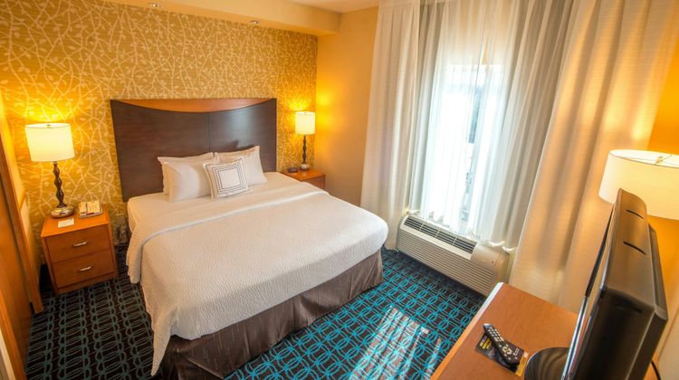 Fairfield Inn & Suites Bartlesville Suite
