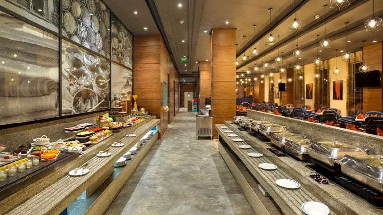 <b>Four Points by Sheraton Chennai OMR Restaurant</b>. Images powered by <a href="https://www.leonardoworldwide.com/" title="Leonardo Worldwide" target="_blank">Leonardo</a>.