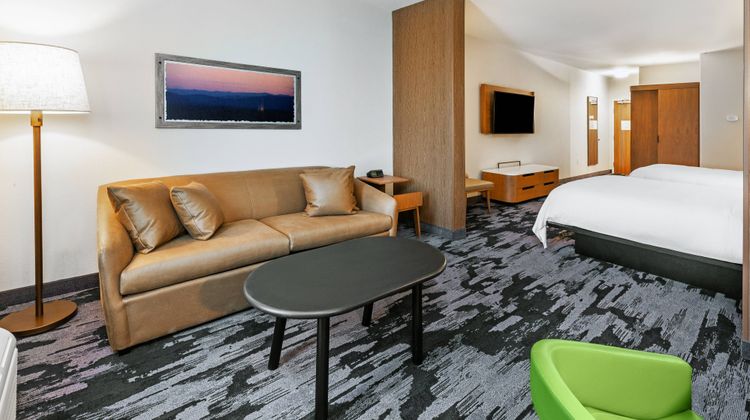 Fairfield Inn & Suites Tulsa Catoosa Suite
