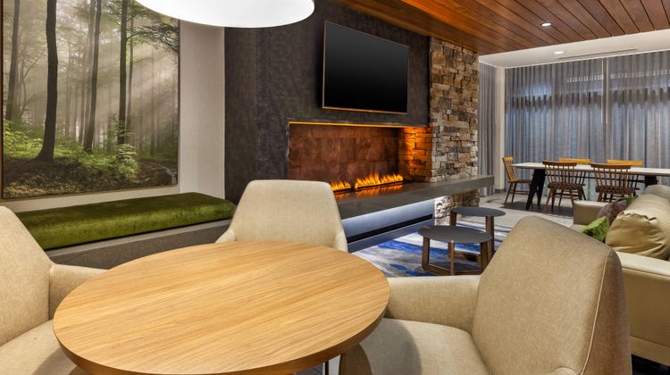 Fairfield Inn & Suites Knoxville Alcoa Lobby