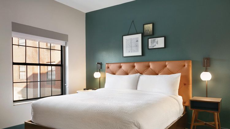 Four Points by Sheraton Raleigh Room