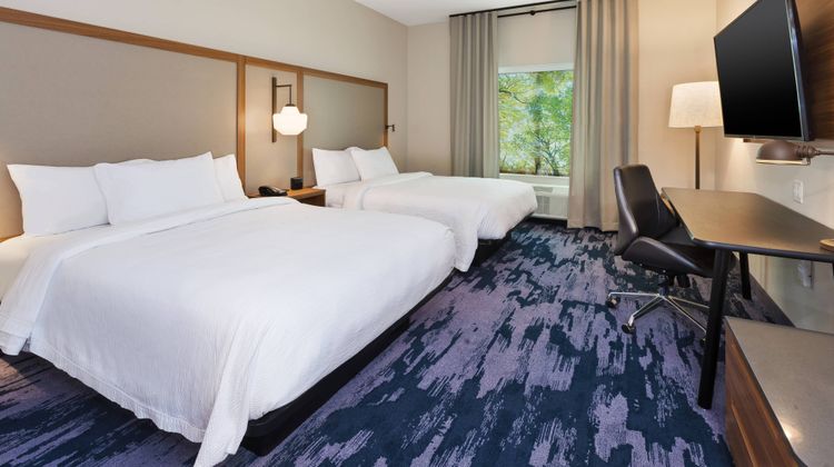 Fairfield Inn & Suites Knoxville Alcoa Room
