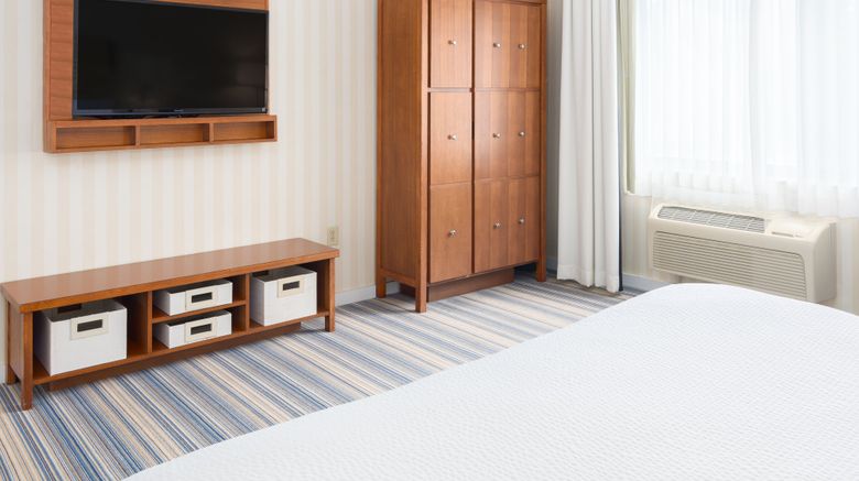 <b>Four Points by Sheraton Eastham Cape Cod Room</b>. Images powered by <a href="https://www.leonardoworldwide.com/" title="Leonardo Worldwide" target="_blank">Leonardo</a>.