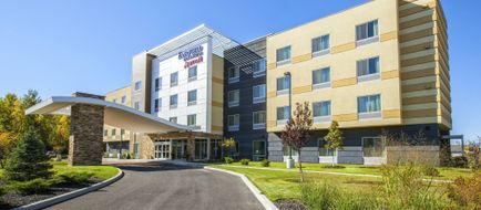 Fairfield Inn & Suites Plattsburgh West Exterior