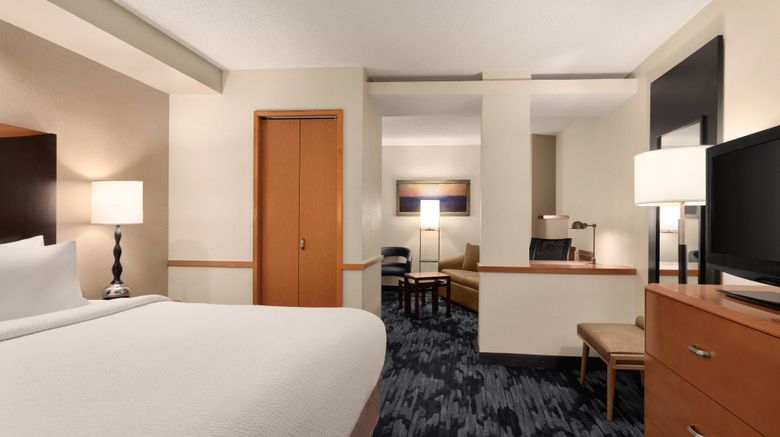 <b>Fairfield Inn & Suites Tupelo Suite</b>. Images powered by <a href="https://www.leonardoworldwide.com/" title="Leonardo Worldwide" target="_blank">Leonardo</a>.