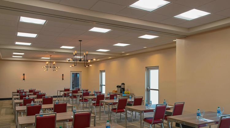 Four Points by Sheraton Midland Meeting