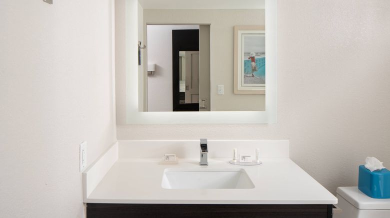 <b>Fairfield Inn & Suites Palm Beach Room</b>. Images powered by <a href="https://www.leonardoworldwide.com/" title="Leonardo Worldwide" target="_blank">Leonardo</a>.