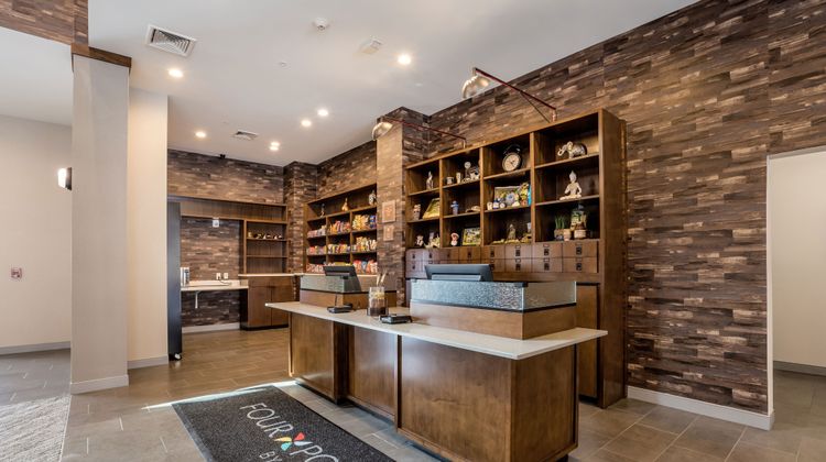 Four Points by Sheraton Elkhart Lobby