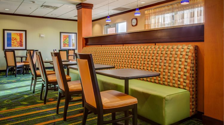 Fairfield Inn & Suites Restaurant
