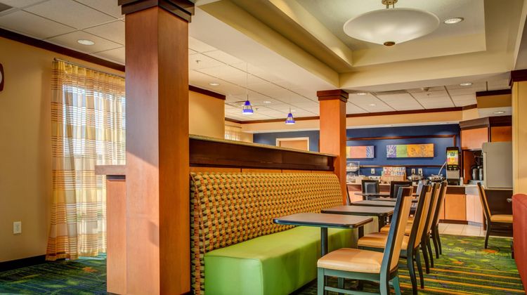 Fairfield Inn & Suites Restaurant