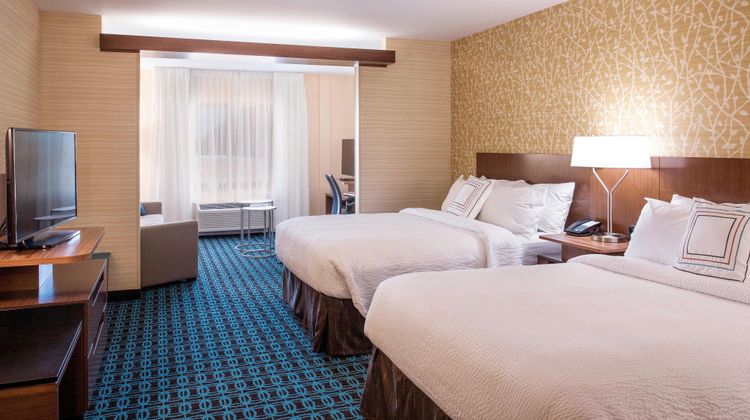 Fairfield Inn/Suites Phoenix Tempe/Arpt Suite