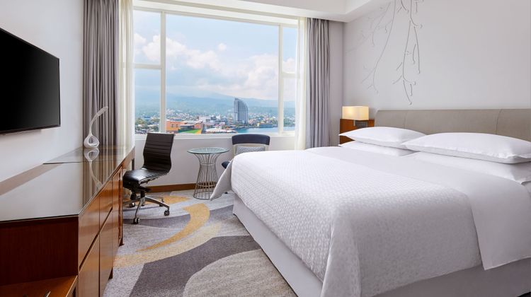 Four Points by Sheraton Manado Room