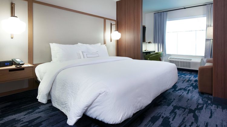 Fairfield Inn & Suites Downtown Suite