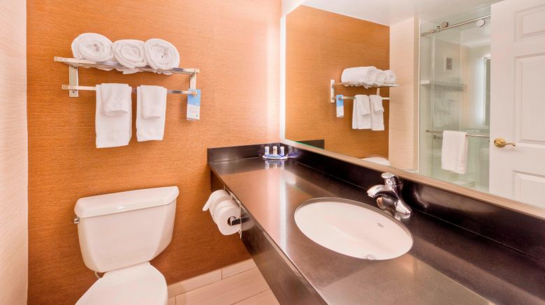<b>Fairfield Inn/Suites Winston-Salem Dtwn Room</b>. Images powered by <a href="https://www.leonardoworldwide.com/" title="Leonardo Worldwide" target="_blank">Leonardo</a>.