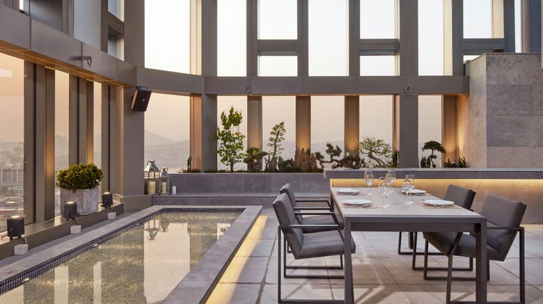 <b>Four Points by Sheraton Seoul, Gangnam Suite</b>. Images powered by <a href="https://www.leonardoworldwide.com/" title="Leonardo Worldwide" target="_blank">Leonardo</a>.
