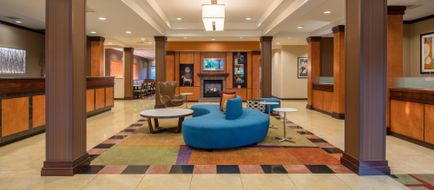 Fairfield Inn & Suites Portland North Lobby