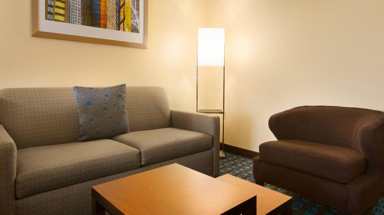 Fairfield Inn & Suites by Marriott Suite