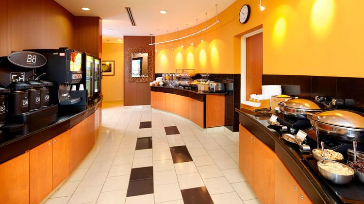 Fairfield Inn & Suites Neville Island Restaurant