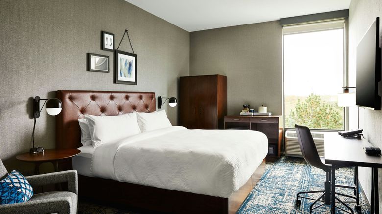 <b>Four Points by Sheraton Westchester Room</b>. Images powered by <a href="https://www.leonardoworldwide.com/" title="Leonardo Worldwide" target="_blank">Leonardo</a>.