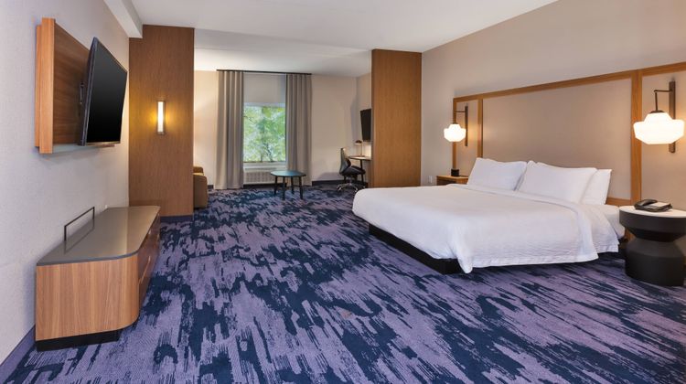 Fairfield Inn & Suites Knoxville Alcoa Suite