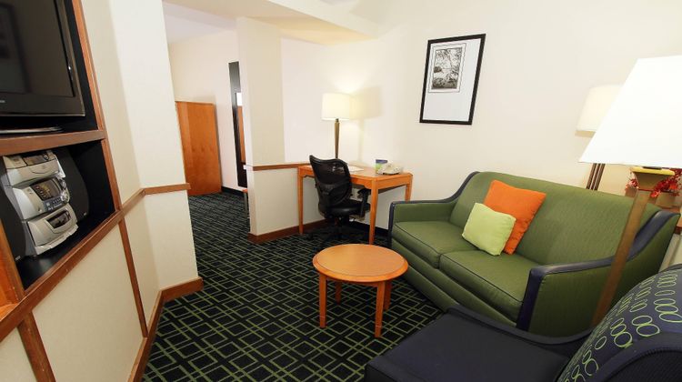 Fairfield Inn & Suites Room
