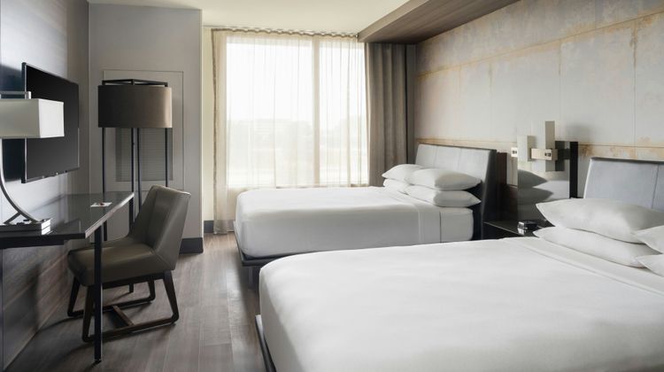 North Charleston Marriott Room
