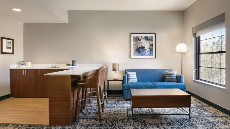 Four Points by Sheraton Raleigh Suite