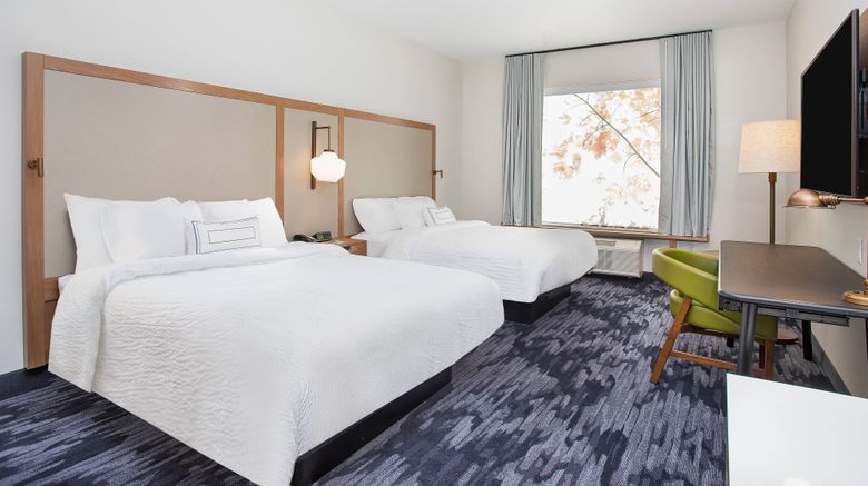 <b>Fairfield Inn & Suites Pigeon Forge Room</b>. Images powered by <a href="https://www.leonardoworldwide.com/" title="Leonardo Worldwide" target="_blank">Leonardo</a>.
