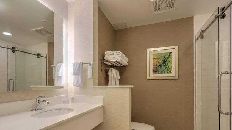 <b>Fairfield Inn & Suites Greenville Room</b>. Images powered by <a href="https://www.leonardoworldwide.com/" title="Leonardo Worldwide" target="_blank">Leonardo</a>.