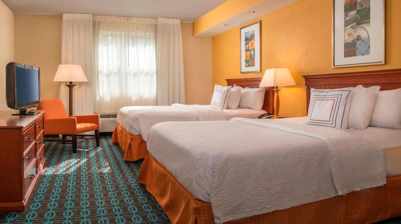 <b>Fairfield Inn & Suites Williamsburg Room</b>. Images powered by <a href="https://www.leonardoworldwide.com/" title="Leonardo Worldwide" target="_blank">Leonardo</a>.