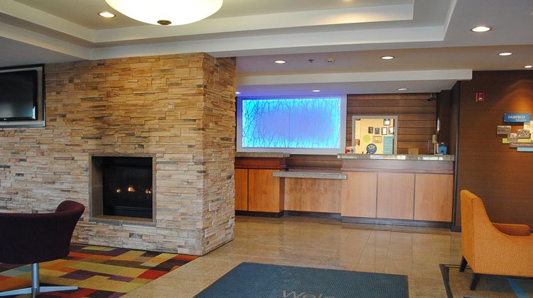 Fairfield Inn & Suites Indianapolis East Lobby