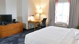 Fairfield Inn & Suites Indianapolis East Room