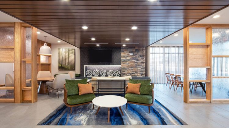 Fairfield Inn Pensacola Pine Forest Lobby