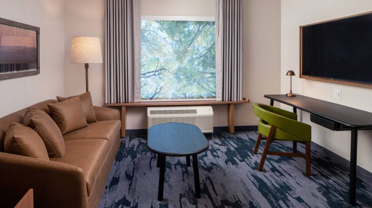 Fairfield Inn Pensacola Pine Forest Room