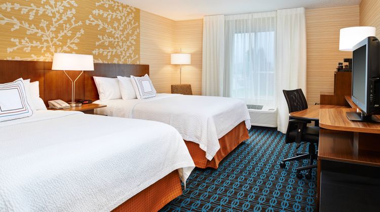 Fairfield Inn By Marriott Port Huron Room