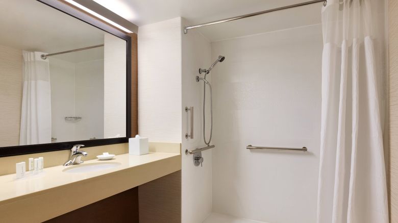 <b>Fairfield Inn Philadelphia Valley Forge Room</b>. Images powered by <a href="https://www.leonardoworldwide.com/" title="Leonardo Worldwide" target="_blank">Leonardo</a>.