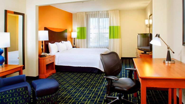 <b>Fairfield Inn & Suites Phoenix Room</b>. Images powered by <a href="https://www.leonardoworldwide.com/" title="Leonardo Worldwide" target="_blank">Leonardo</a>.