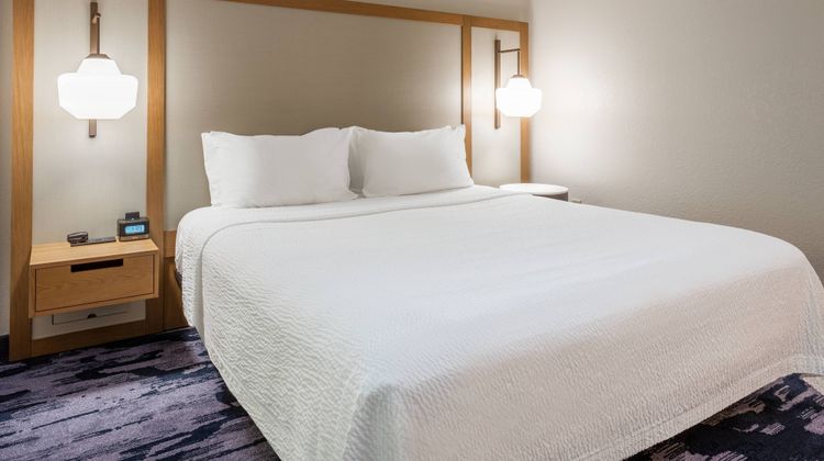 Fairfield Inn by Marriott/NW Suite