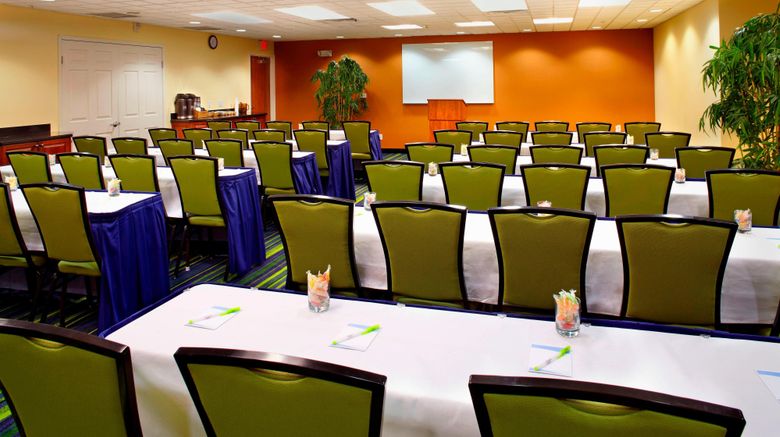 <b>Fairfield Inn & Suites Phoenix Meeting</b>. Images powered by <a href="https://www.leonardoworldwide.com/" title="Leonardo Worldwide" target="_blank">Leonardo</a>.